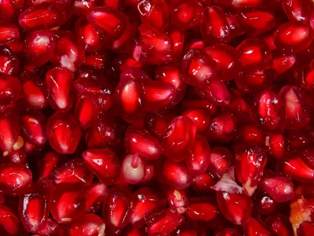 pomegranate seeds benefits - Zaragro
